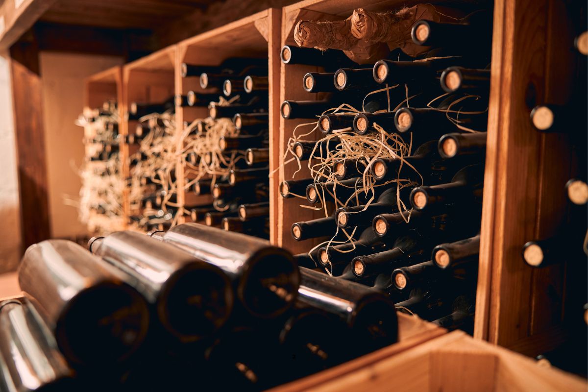 Come conservare il vino: consigli utili per mantenere la qualità delle tue bottiglie